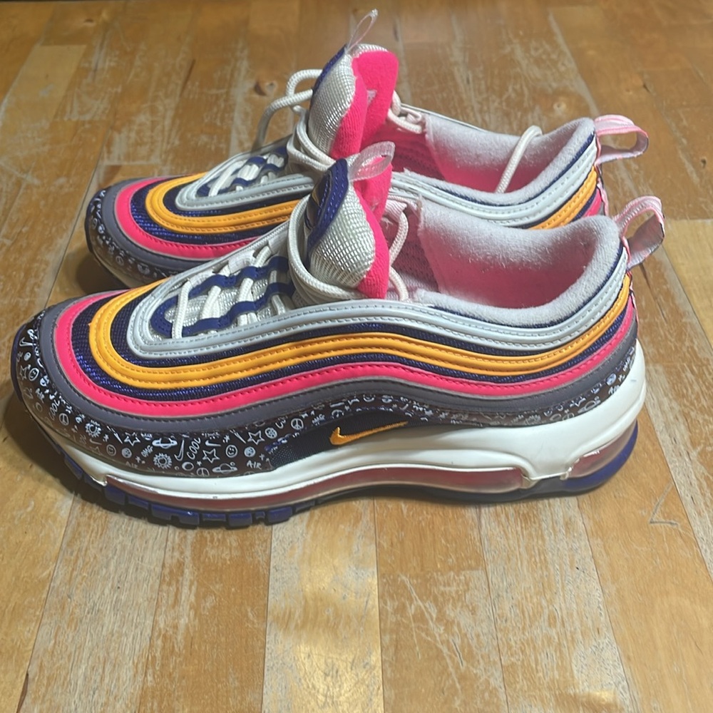Nike Women's Multicolor Pink Yellow Blue Gray Sneakers